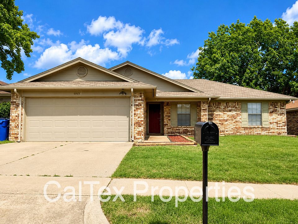 1st image of 6413 Whitehurst Dr