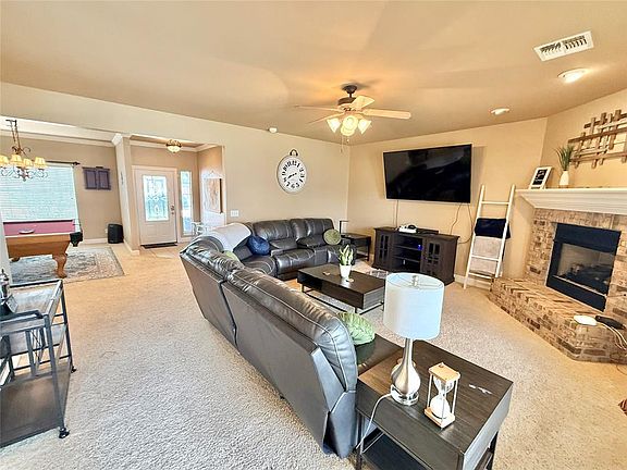 5th image of 1208 Sheryl Ln