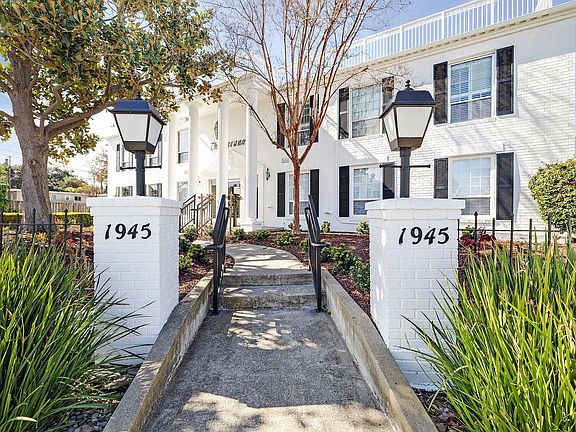4th image of 1945 Mount Vernon Ct APT 3