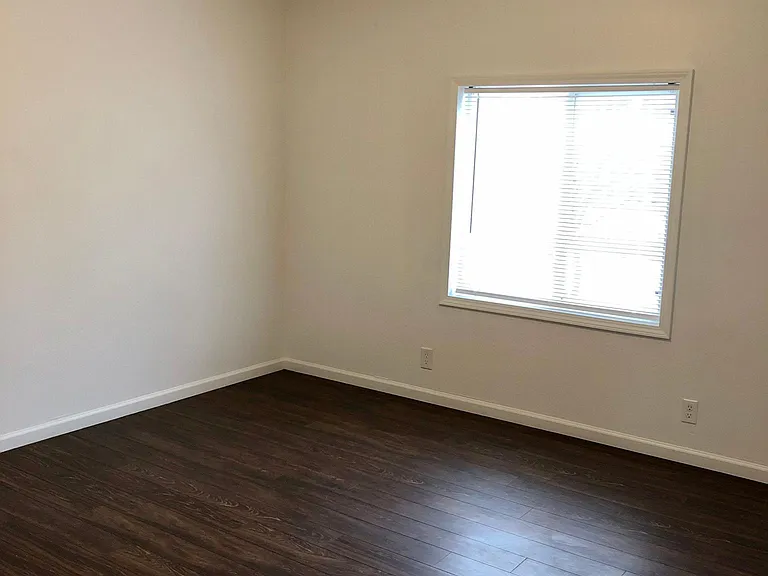 1034 Spring Valley Rd #3 — Photo 6