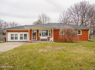 258 Stringer Ln, Mount Washington, KY 40047