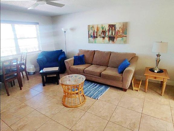 3rd image of 801 Hummingbird Way APT 205