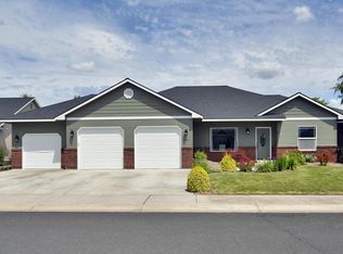 8505 Grove Ave, Yakima, WA 98908