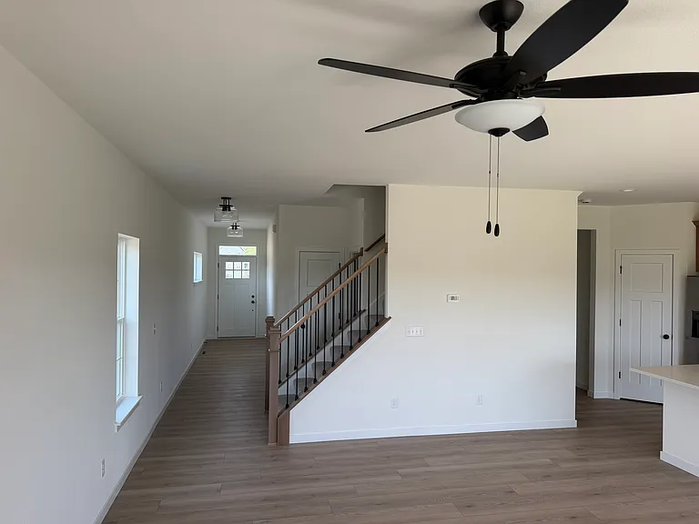 981 Lagom Way — Photo 4