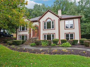 5820 Elm Tree Dr, Buford, GA 30518