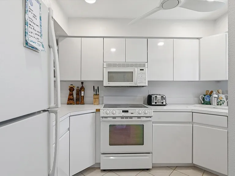 3039 Mitchell Rd — Photo 11