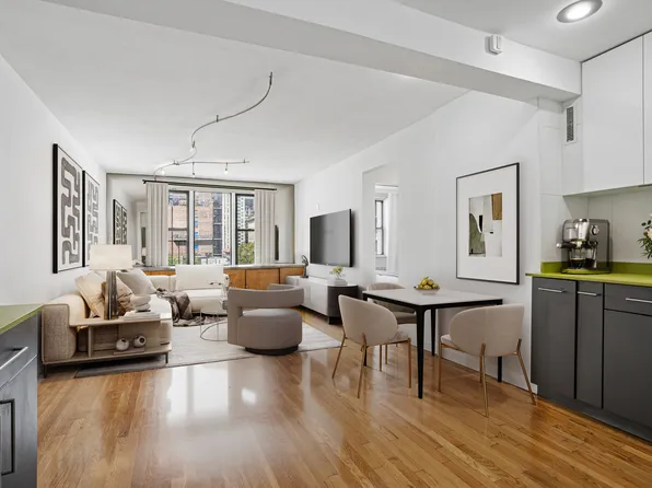 200 East 28th Street image 1 of 9
