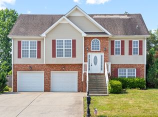 1157 Channelview Dr, Clarksville, TN 37040