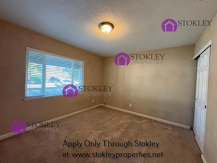 166 Lois Ct — Photo 20