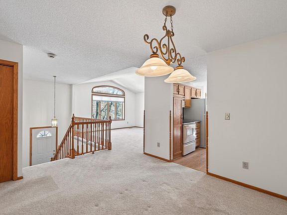 5th image of 2505 Sumac Rdg