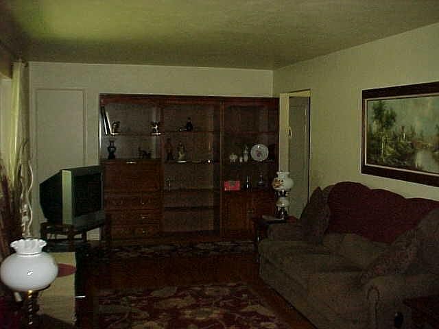 1st image of 368 Scott Ave