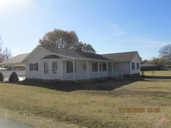 101 W 11th St, Portageville, MO 63873