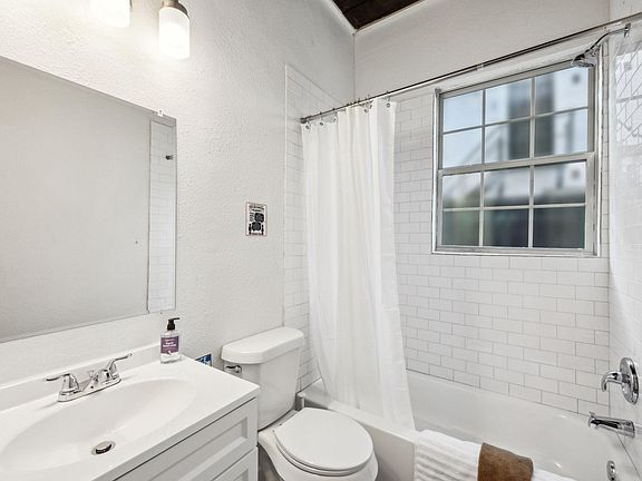 Shared Bathroom For Room A & Room B