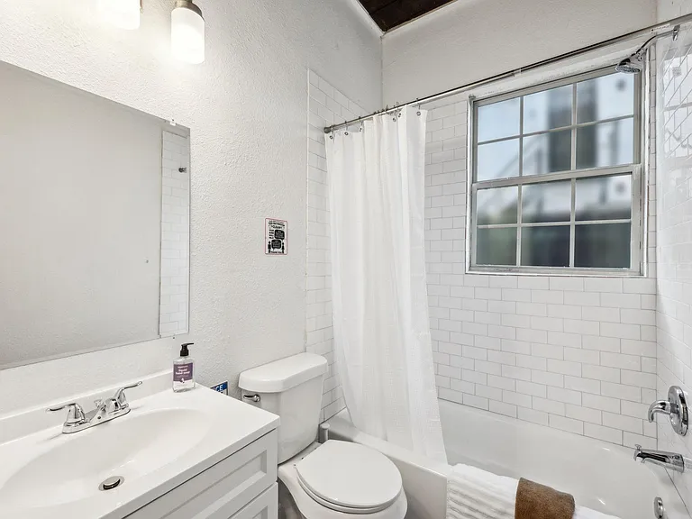 Shared Bathroom For Room A & Room B