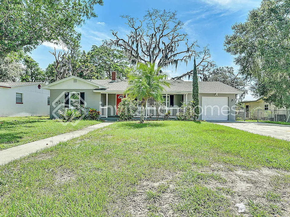 1115 N Powers Dr
