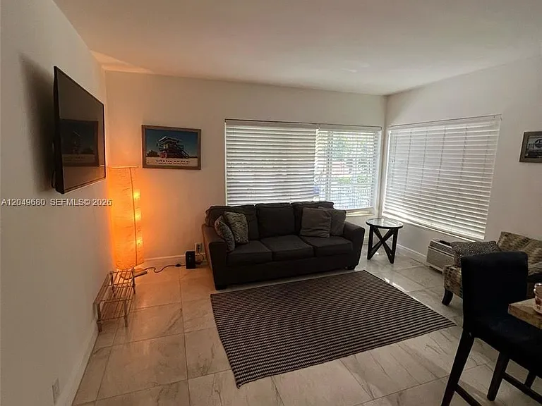 818 Pennsylvania Ave #1 — Photo 18