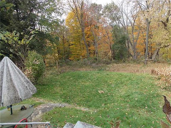 2nd image of 536 Glen Ave