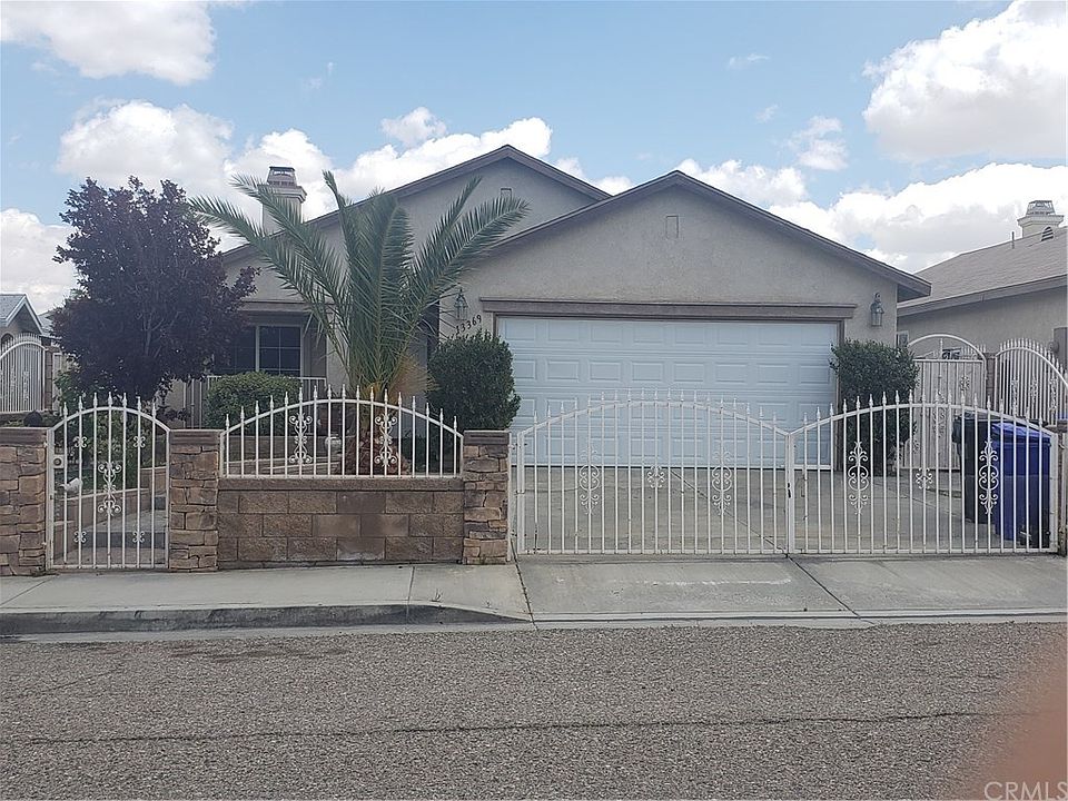 1st image of 13369 Bella Pine St