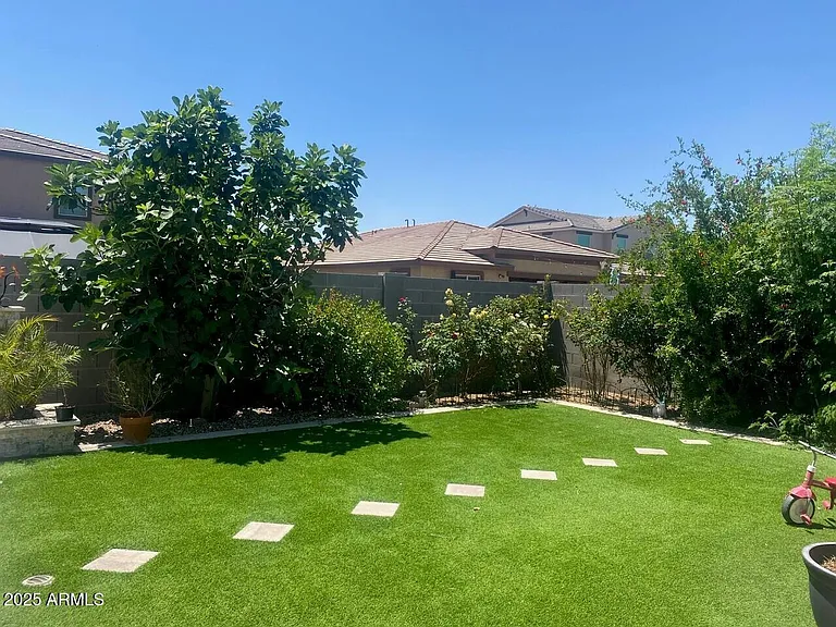1381 E Scorpio Pl — Photo 22