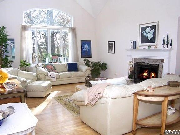 4th image of 39 Evergreen Ave