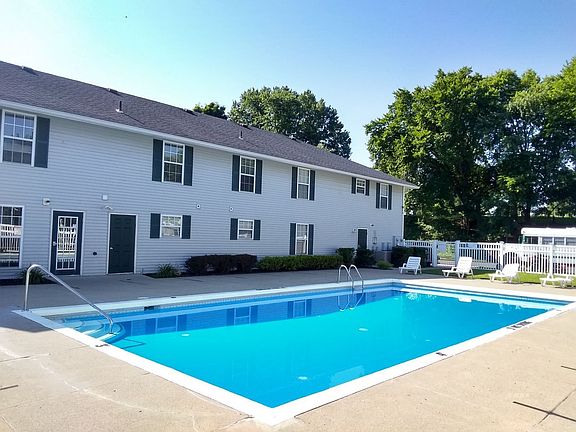 3rd image of 15 S Shafer St APT 304