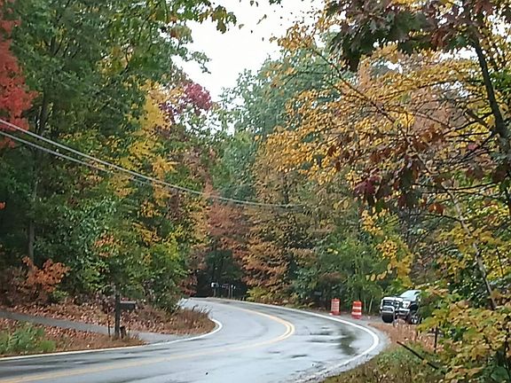 4th image of 76 Mountain Rd