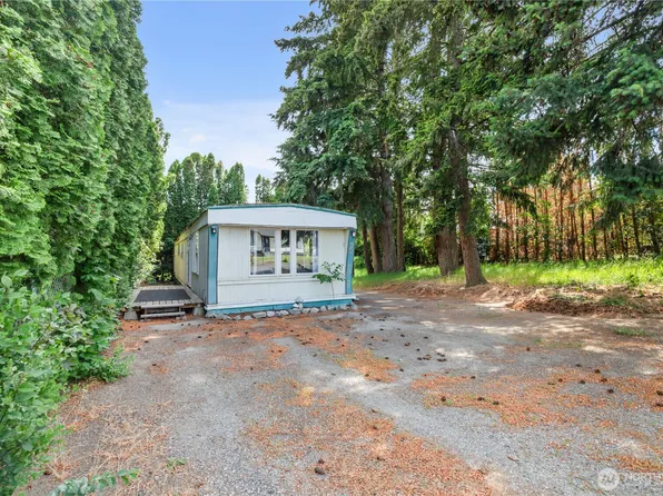 3020 Airway Street SE, East Wenatchee, WA 98802