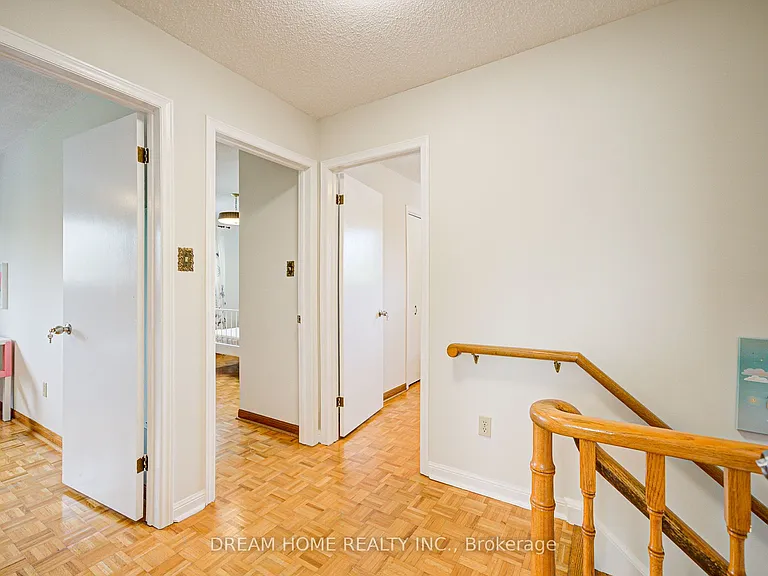 98 Weldrick Rd W — Photo 16