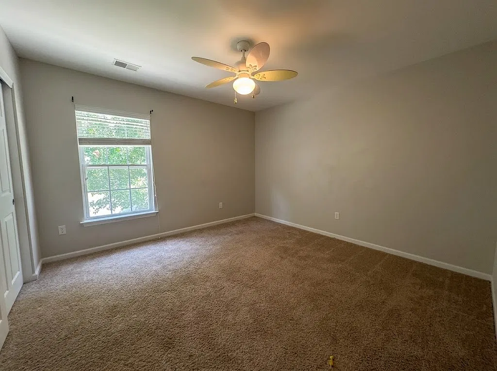 4 bed, 2.5 bath, 2320 sqft, $2,300 — Photo 1