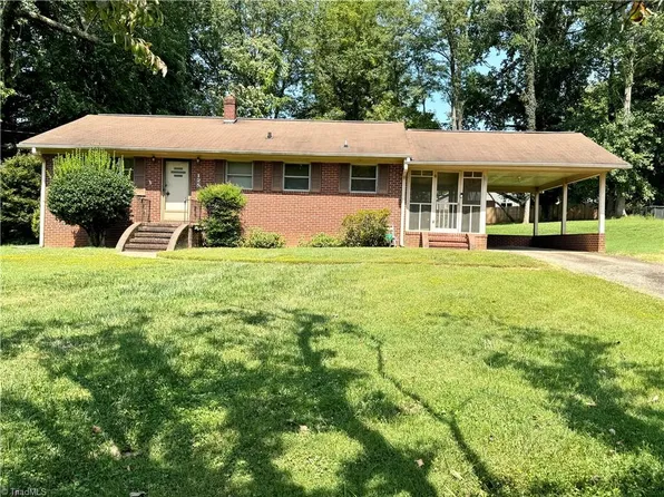 125 Laura Ave, Winston Salem, NC 27105