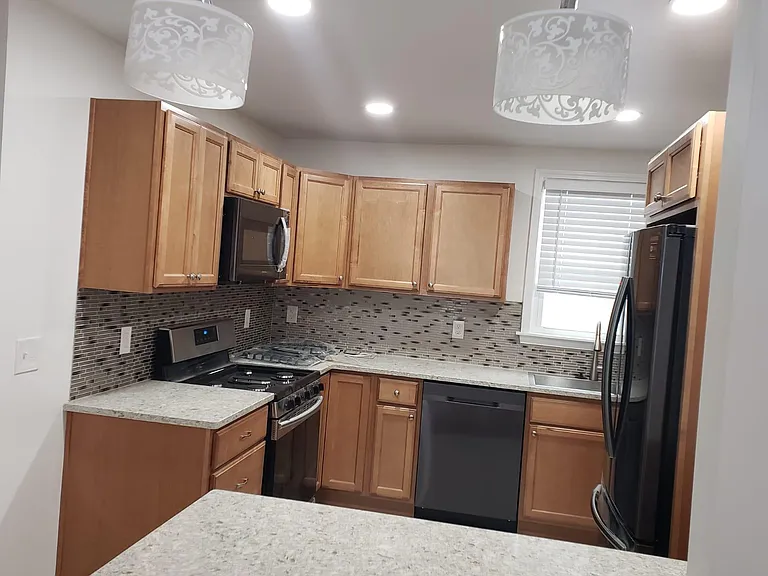2383 Ashurst Rd — Photo 4