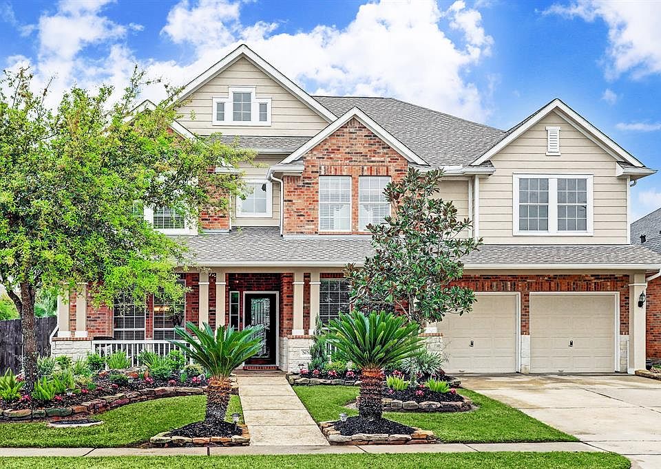 1st image of 26707 Wolfs Hill Ln