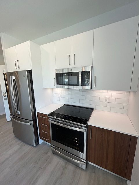 1st image of 148 Old Post Rd #218