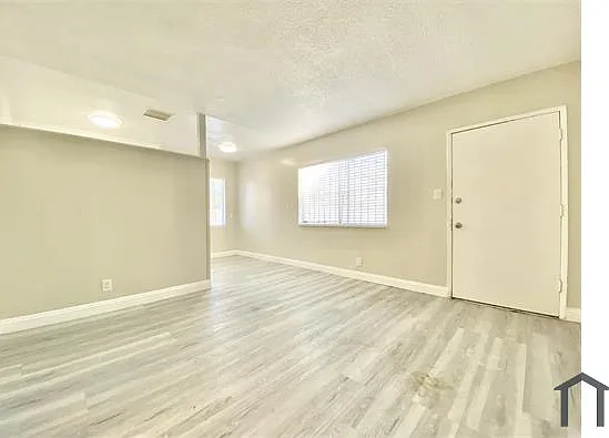8911 S Figueroa St #1 — Photo 9