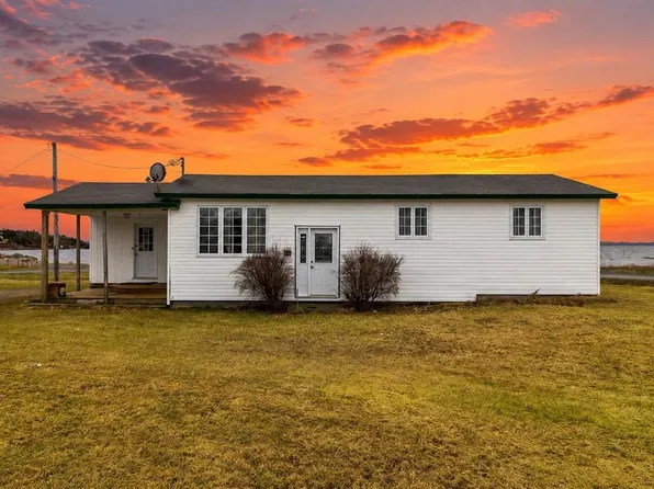 18 Lower Road, Hearts Delight-Islington, NL A0B2E0