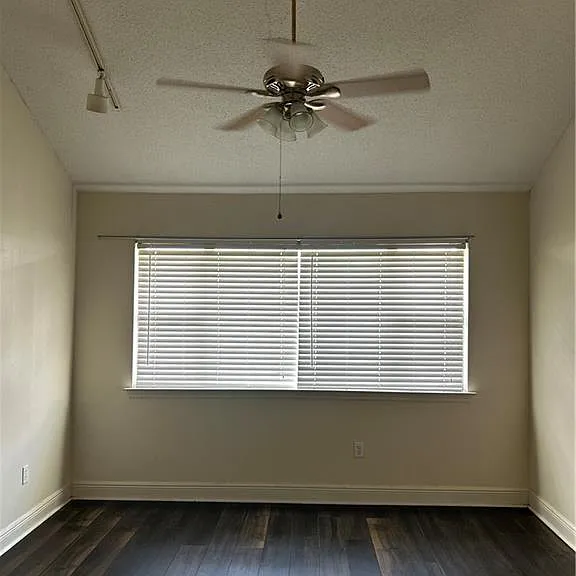 81 Lake Lynn Dr — Photo 7