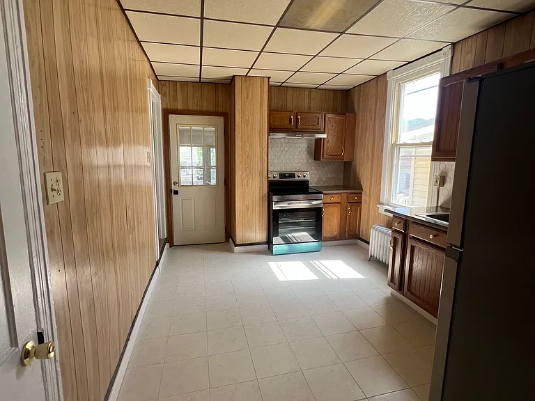 240 W Ridge St #1 — Photo 5