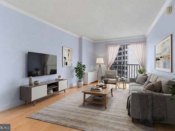 3rd image of 1239 Vermont Ave NW APT 410