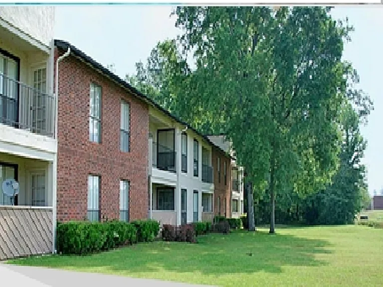 Misty Ridge Apartments — Photo 2