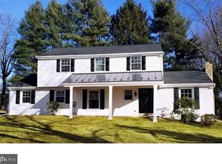9 Woodmont Ln, Malvern, PA 19355