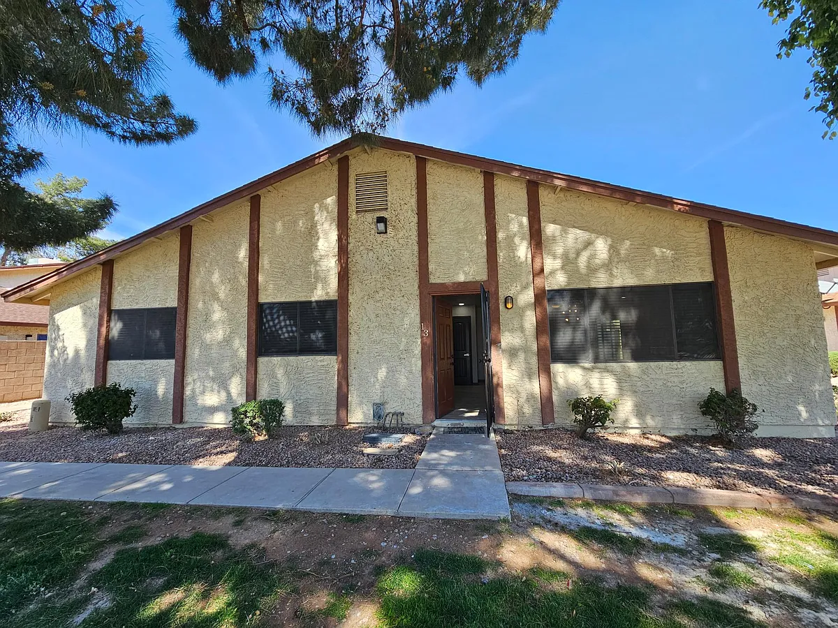 Building Photo - 860 E Brown Rd #13