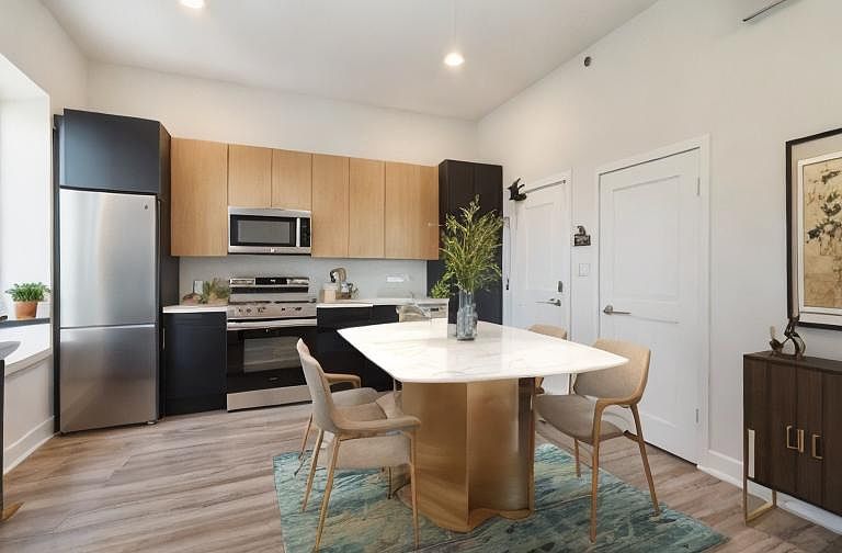 1st image of 143 W Susquehanna Ave #5