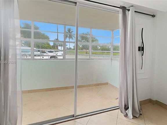 4th image of 16450 Miami Dr APT 103