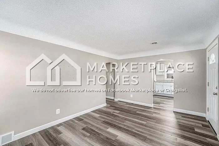 3 bed, 1.0 bath, 1140 sqft, $1,495 — Photo 4