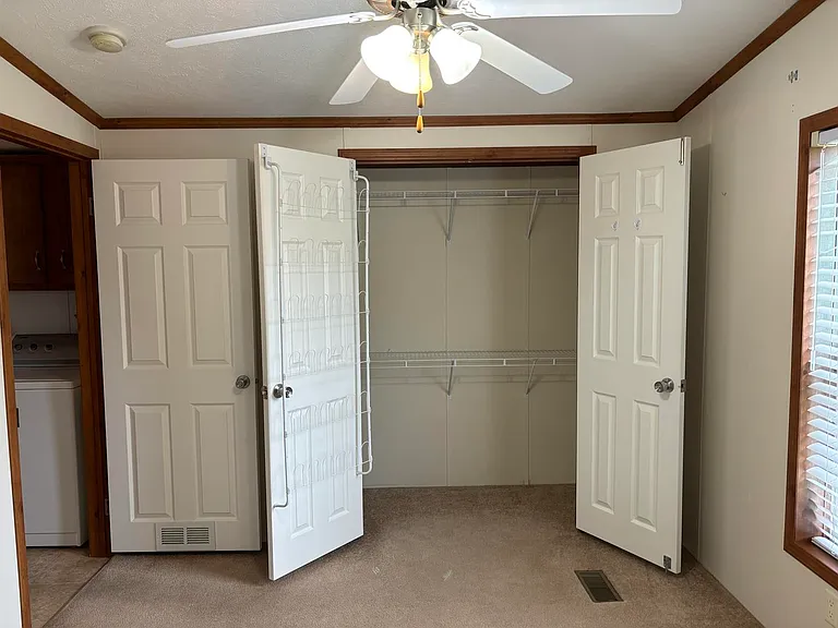 72 Wanda Ln — Photo 9