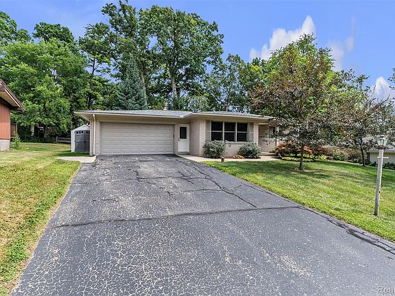 2nd image of 5728 Warbler Dr