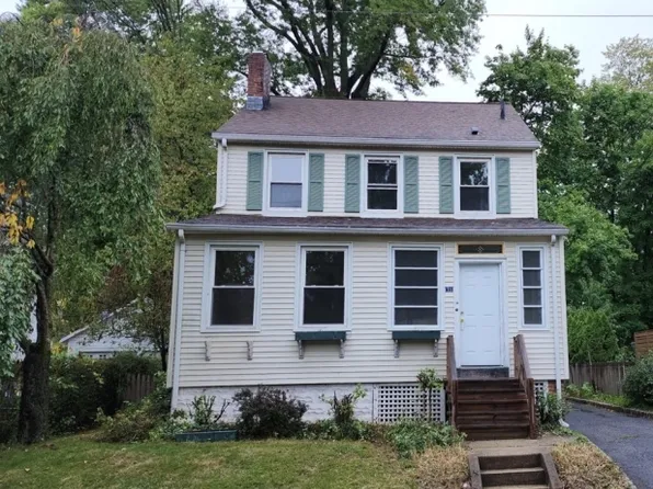 71 Center St, Chatham Boro, NJ 07928