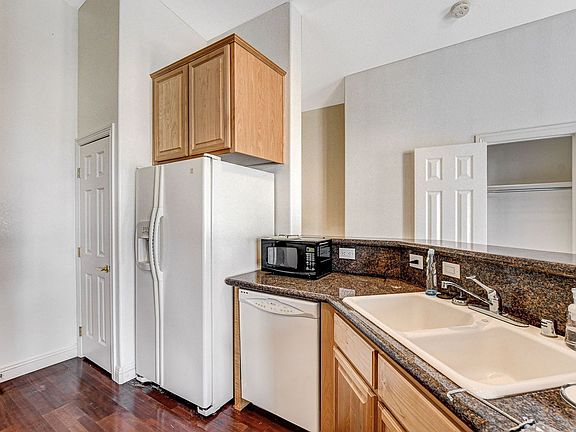 3rd image of 6648 Lavender Lilly Ln Suite 1