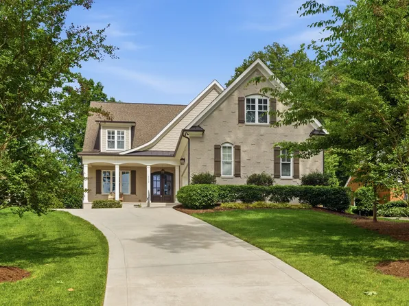 2112 Kipawa St, Raleigh, NC 27607