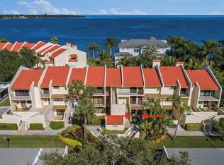 7550 Sunshine Skyway Ln S APT T46, Saint Petersburg, FL 33711